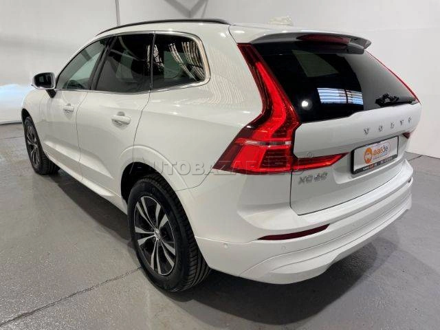 Volvo XC60 B4 Momentum A/T