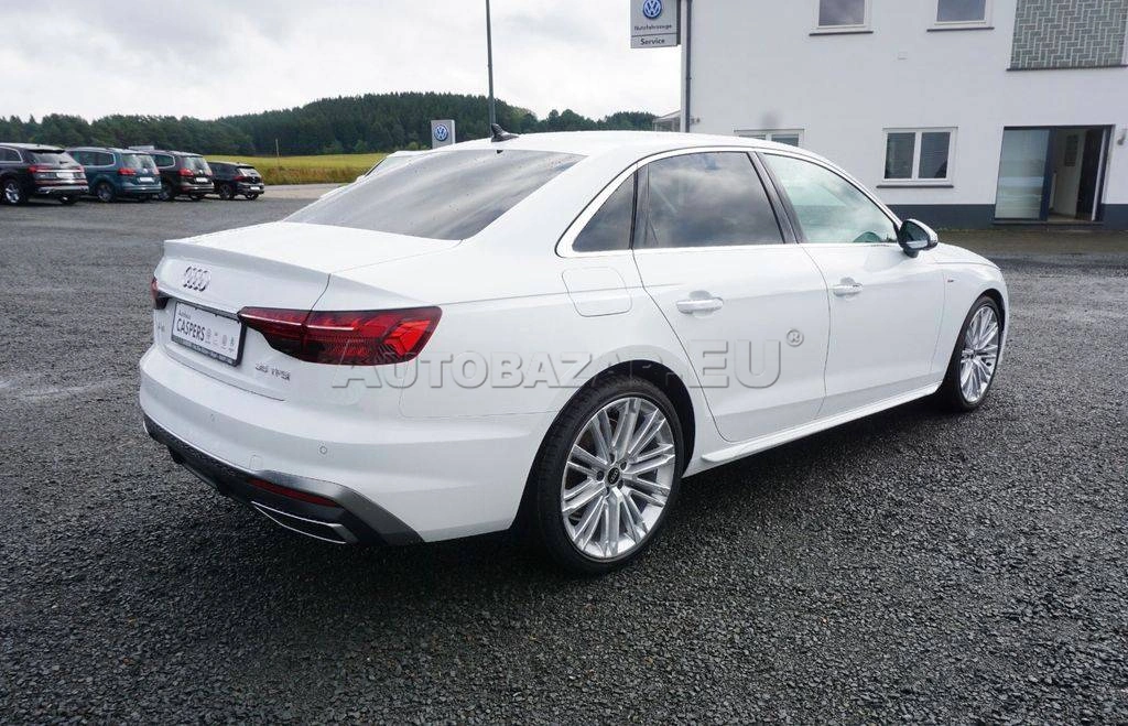 Audi A4 35 2.0 TFSI mHEV S line S tronic