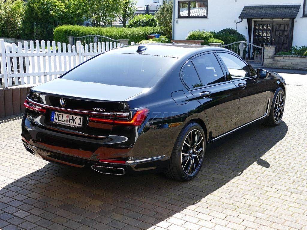 BMW Rad 7 750i xDrive A/T