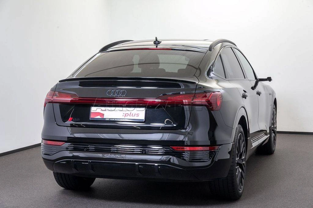 Audi Q8 Sportback e-tron S line quattro