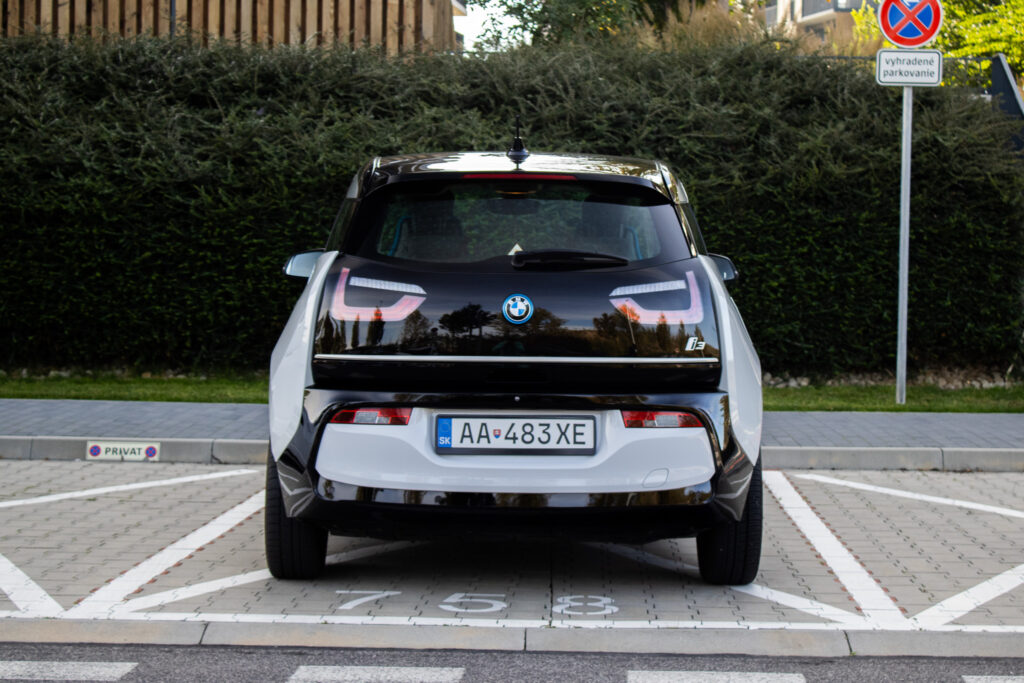 BMW i3