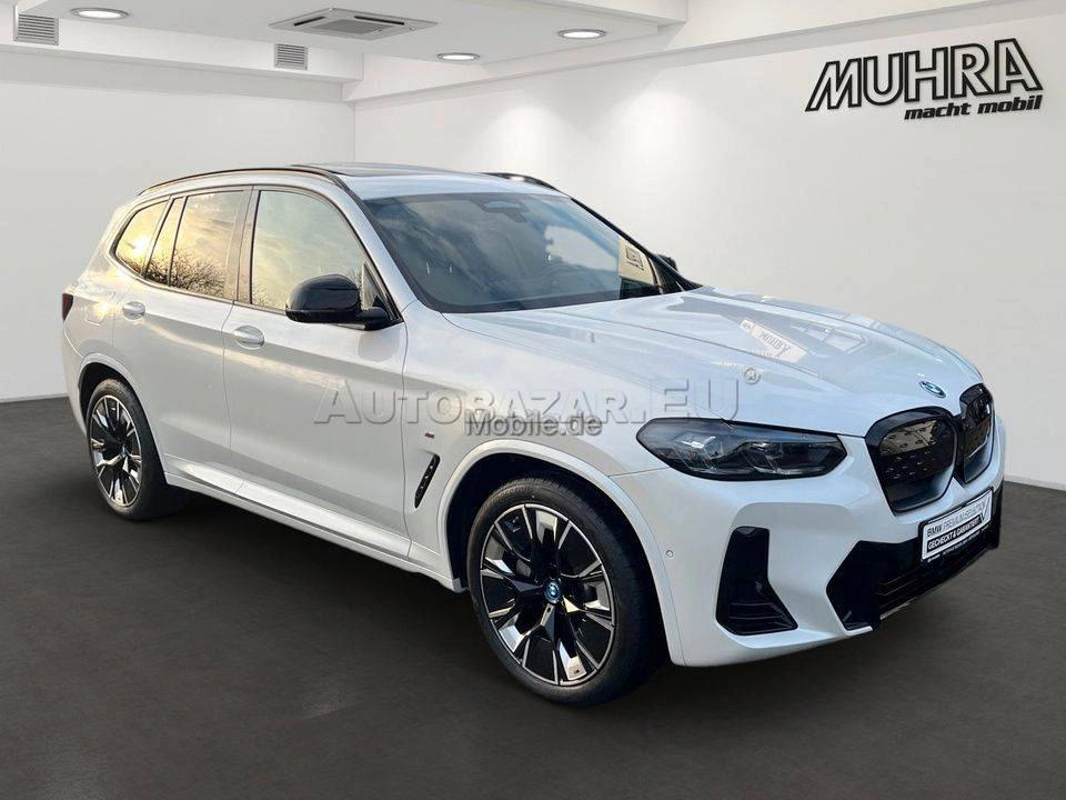 BMW iX3 A/T