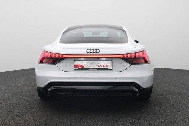 Audi E-tron GT quattro