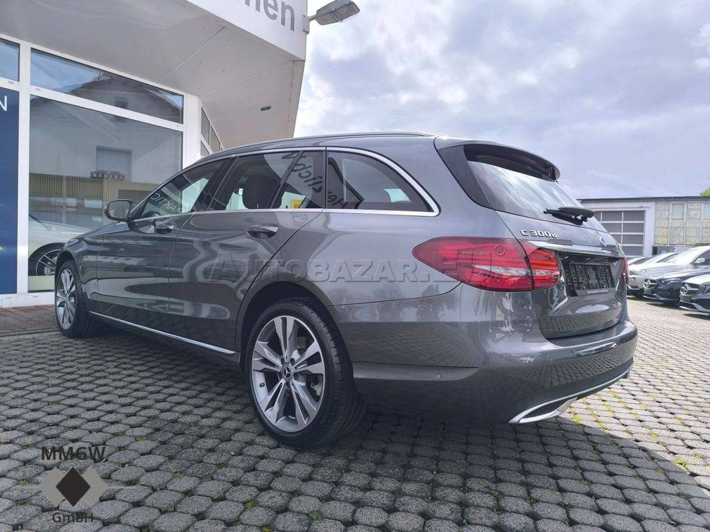 Mercedes-Benz C trieda Kombi 300 d A/T 4MATIC