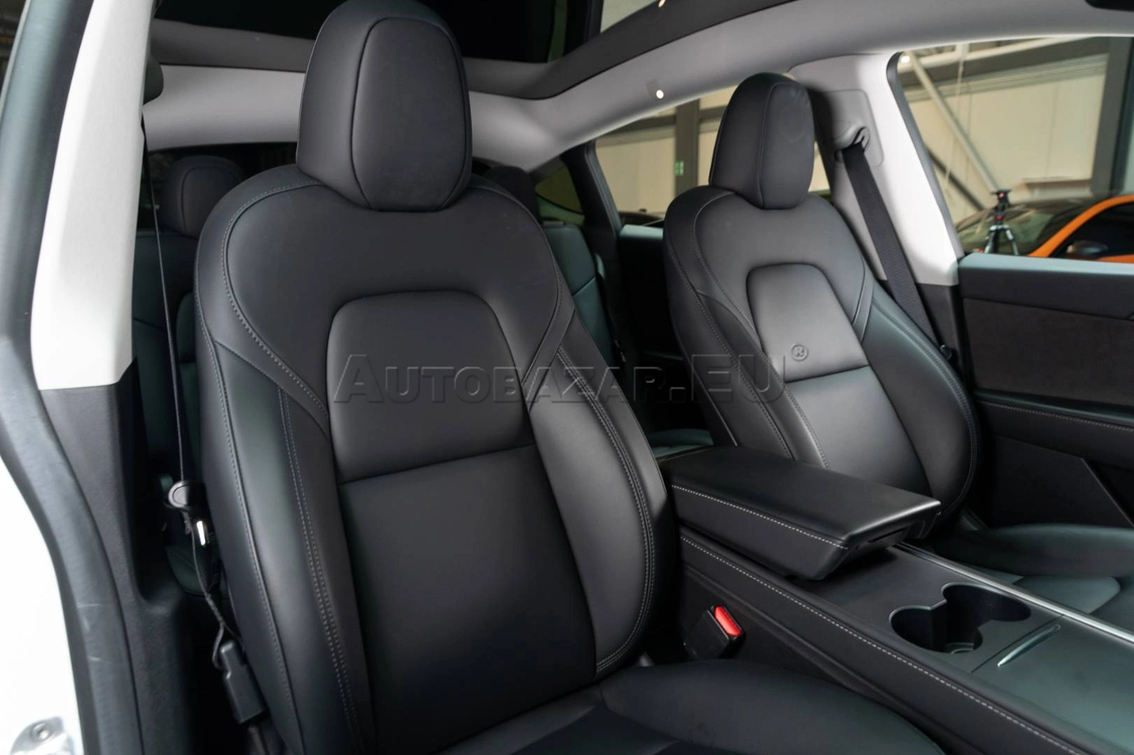Tesla Model Y 2022 na predaj – fotografia 12