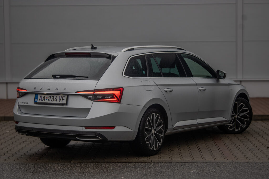 Škoda Superb Combi