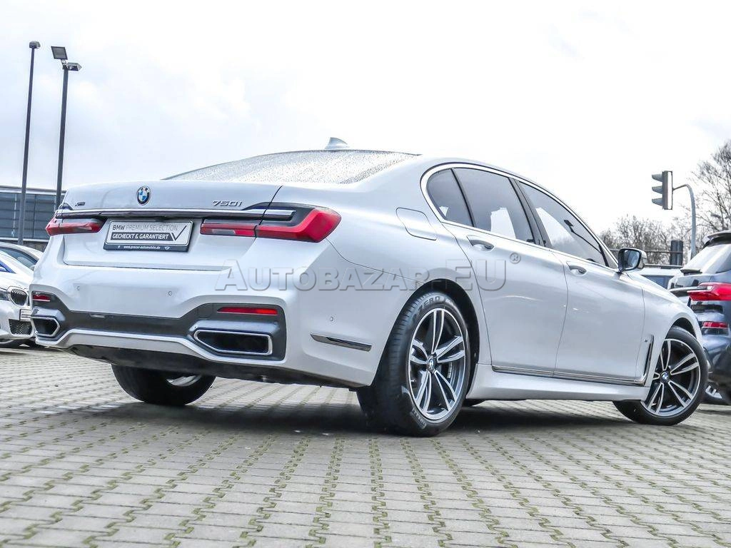 BMW Rad 7 750i xDrive A/T
