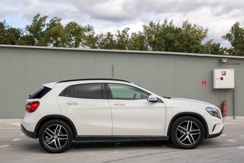 Mercedes-Benz GLA trieda