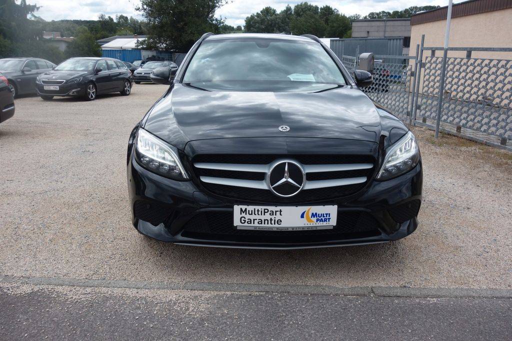 Mercedes-Benz C trieda Kombi 220 d A/T