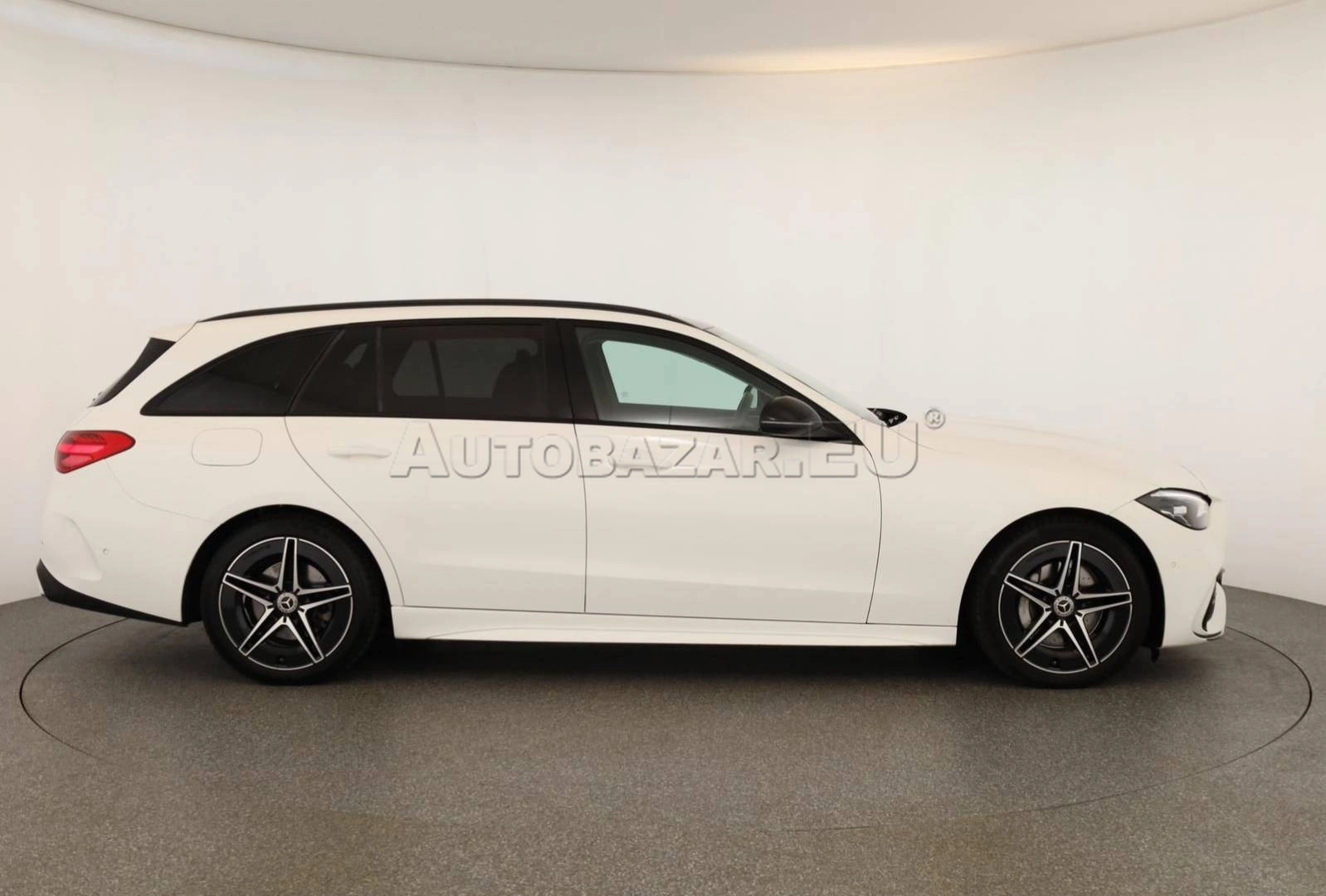 Mercedes-Benz C trieda Kombi 300 d mHEV A/T