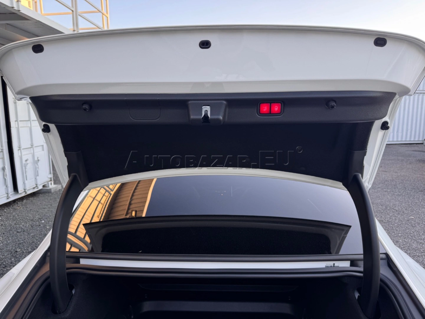 Mercedes-Benz EQE 2022 na predaj – fotografia 20
