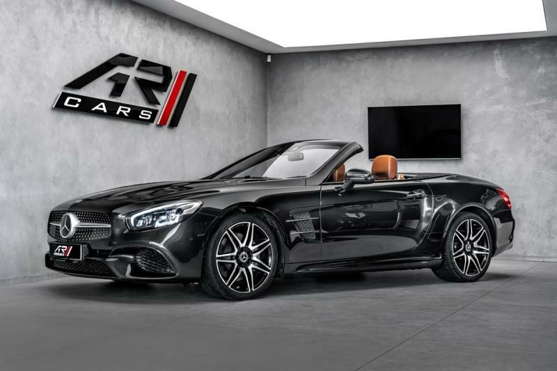Mercedes-Benz SL Cabrio AMG Masáže H&K Nappa