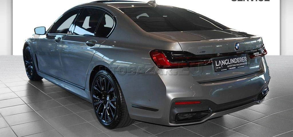 BMW Rad 7 750i xDrive A/T