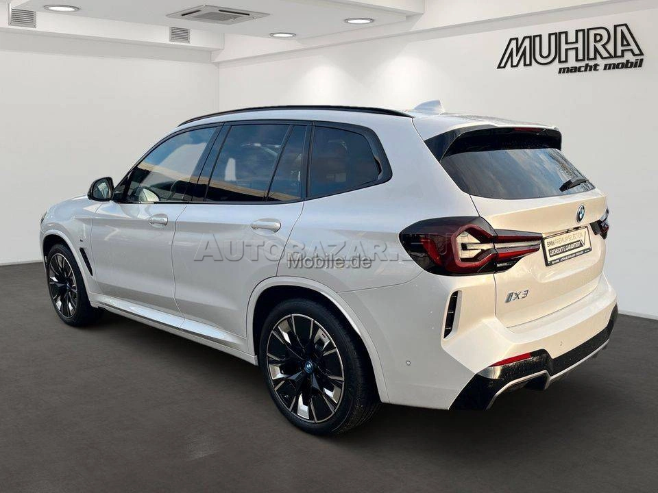 BMW iX3 A/T