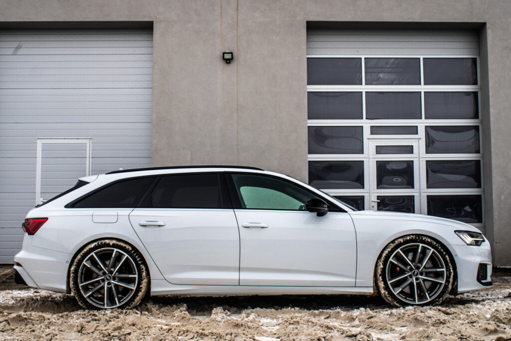 Audi S6 Avant