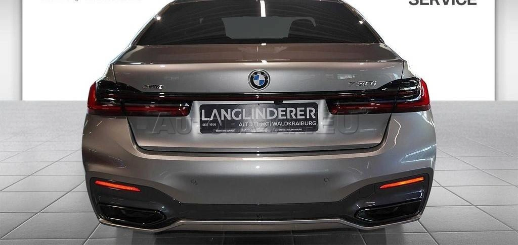 BMW Rad 7 750i xDrive A/T