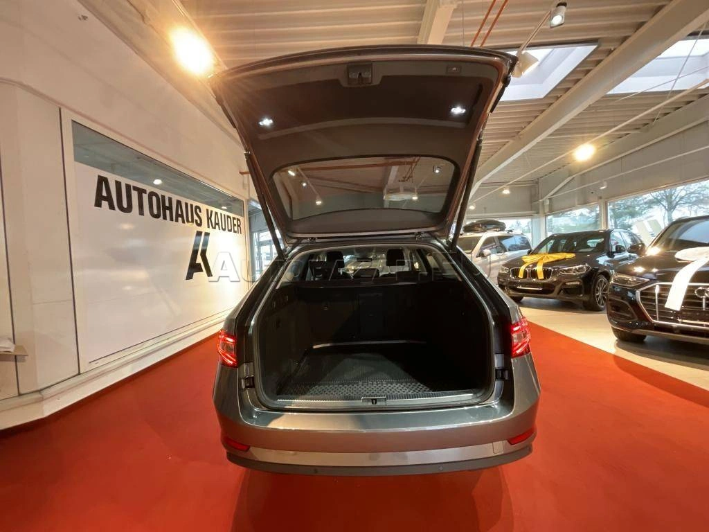 Škoda Superb Combi 2.0 TSI DSG Style