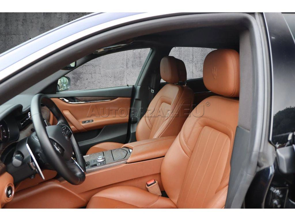 Maserati Quattroporte A/T