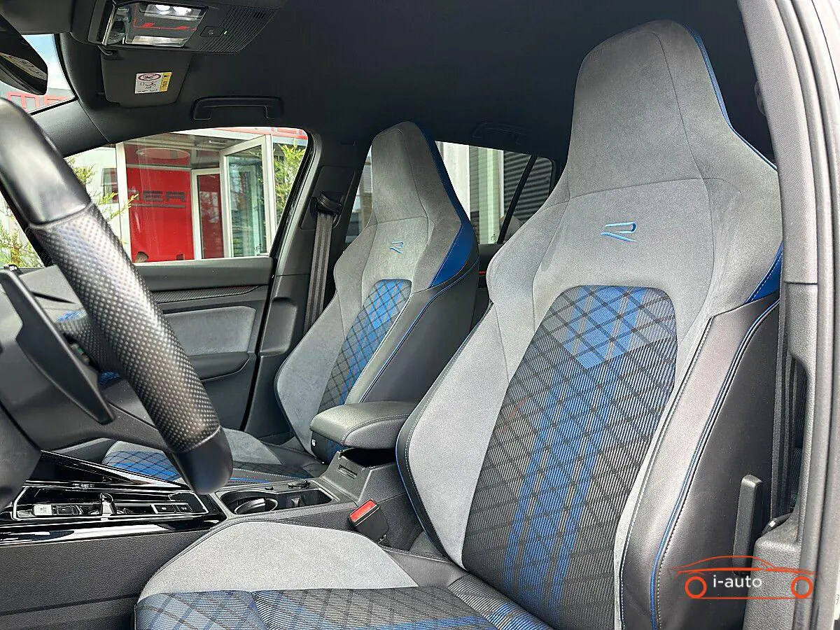 Volkswagen Golf 2022 na predaj – fotografia 32