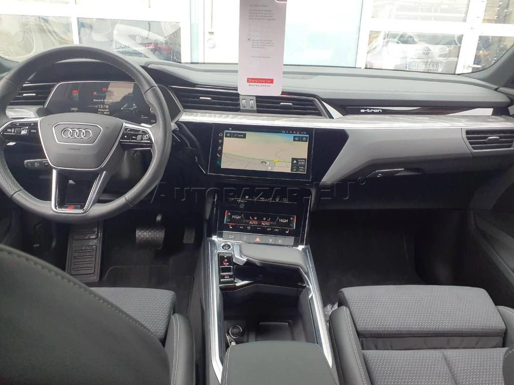 Audi E-tron 55 quattro S line