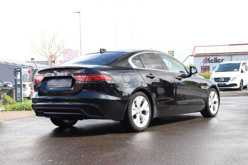 Jaguar XE 2.0D I4 D200 S A/T