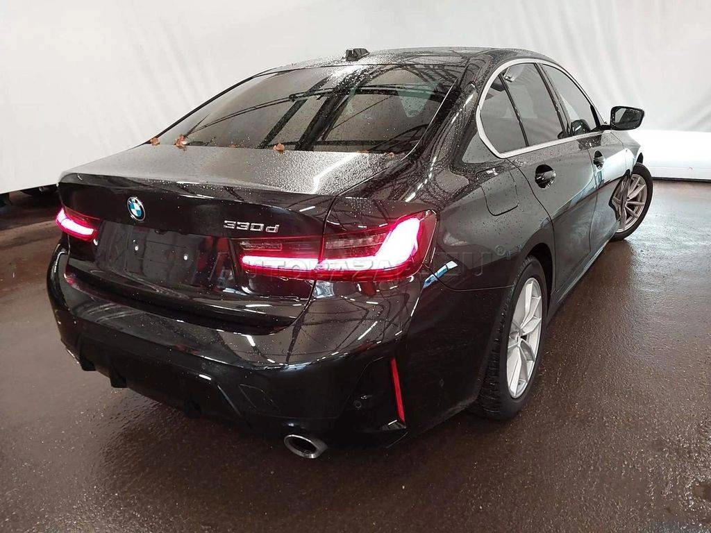 BMW Rad 3 330d mHEV A/T