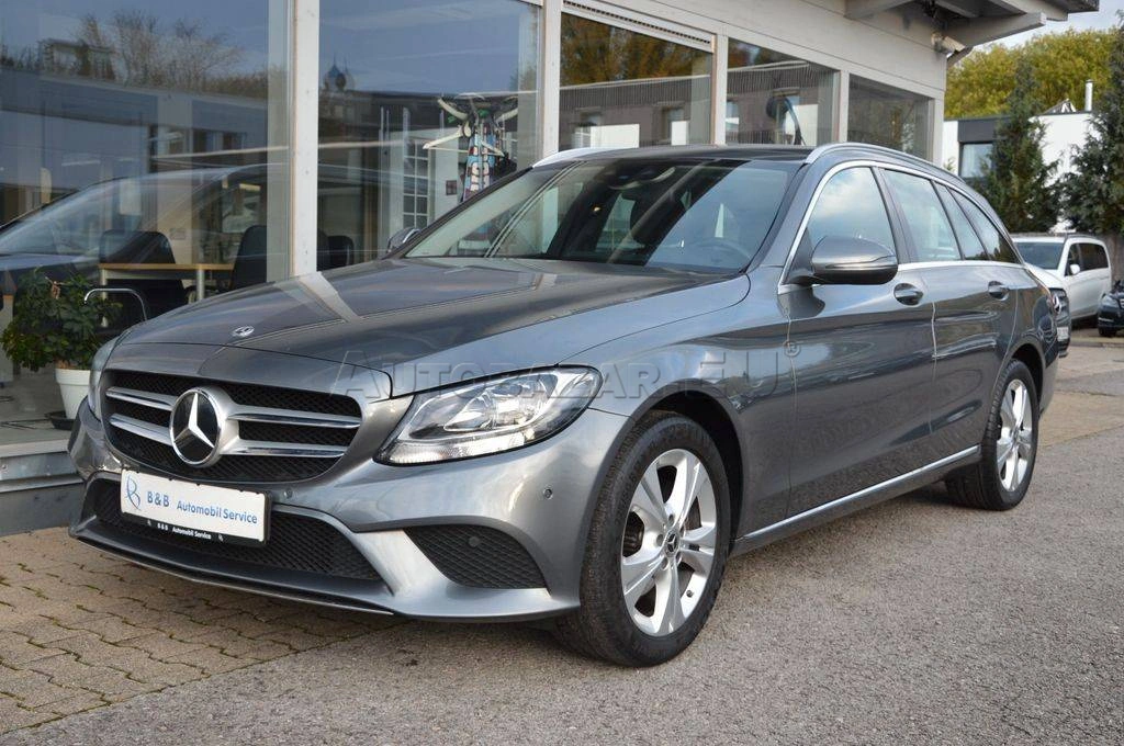 Mercedes-Benz C trieda Kombi 220 d A/T