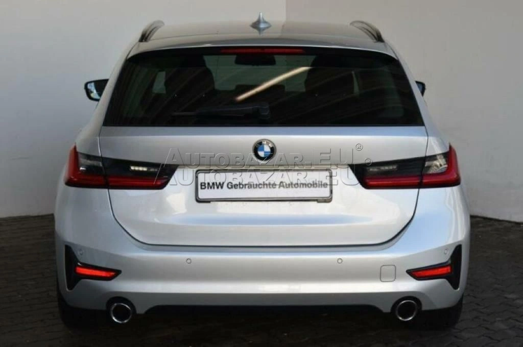 BMW rad 3 Touring 330d Touring xDrive A/T