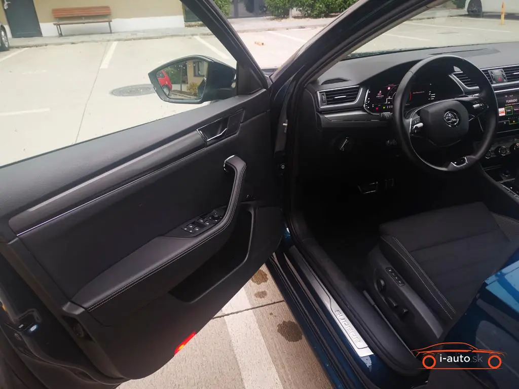 Škoda Superb 2021 na predaj – fotografia 24