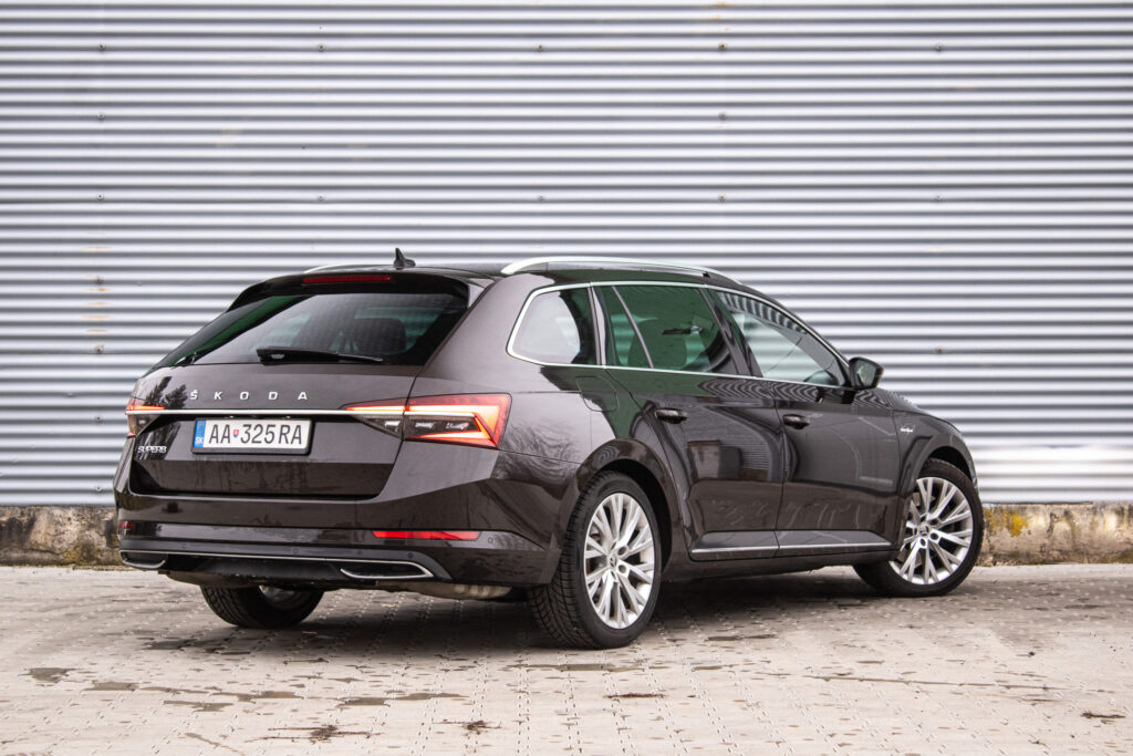 Škoda Superb Combi