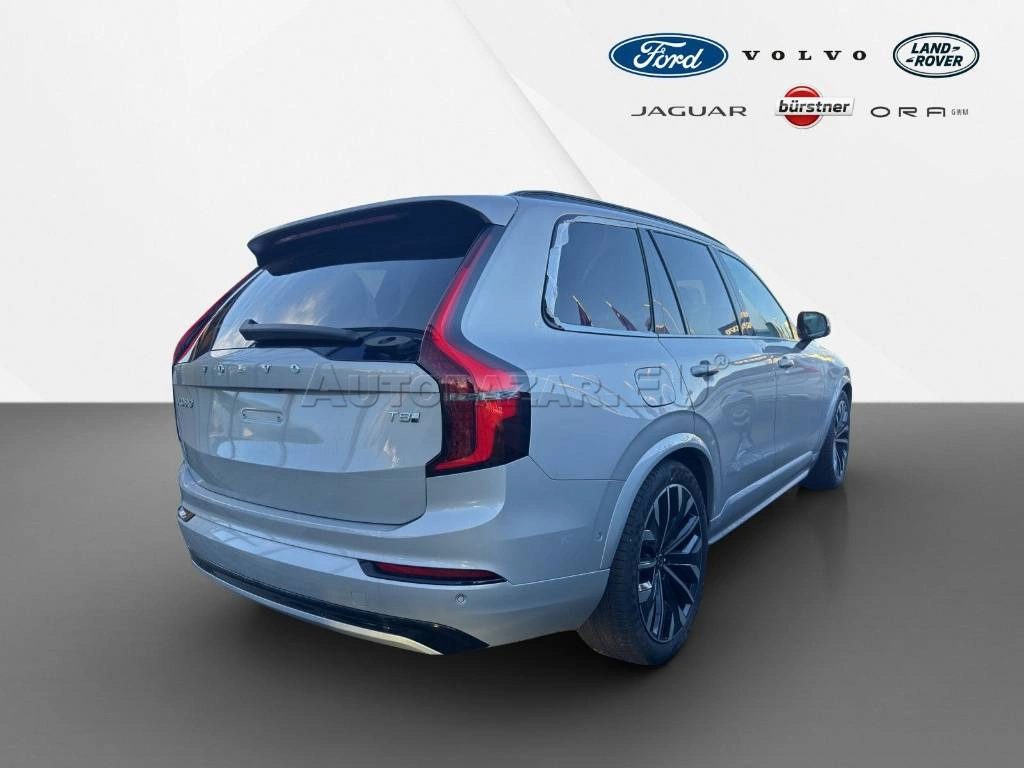 Volvo XC90 Ultra Dark Plug-In Hybrid