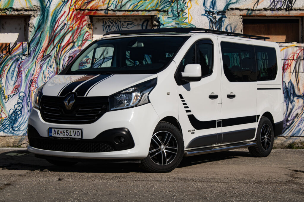 Renault Trafic Minibus