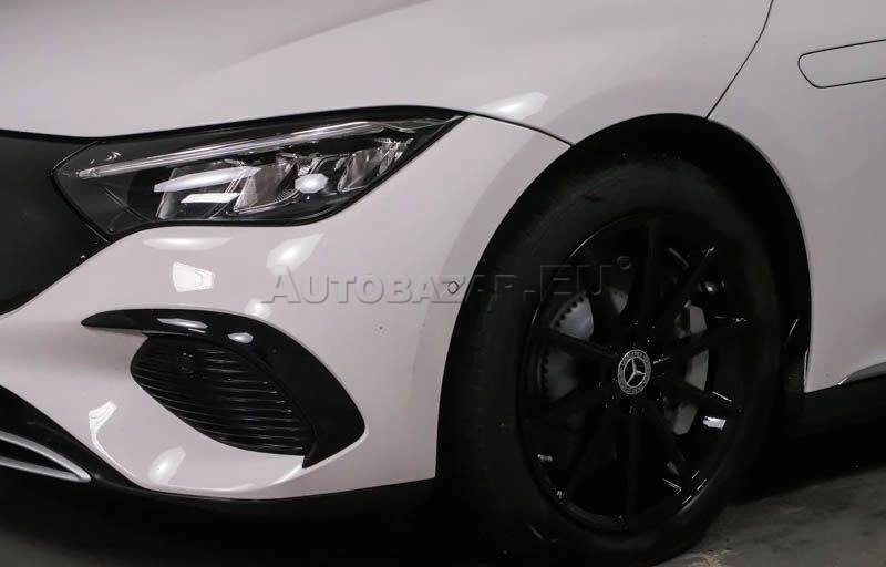 Mercedes-Benz EQE 300