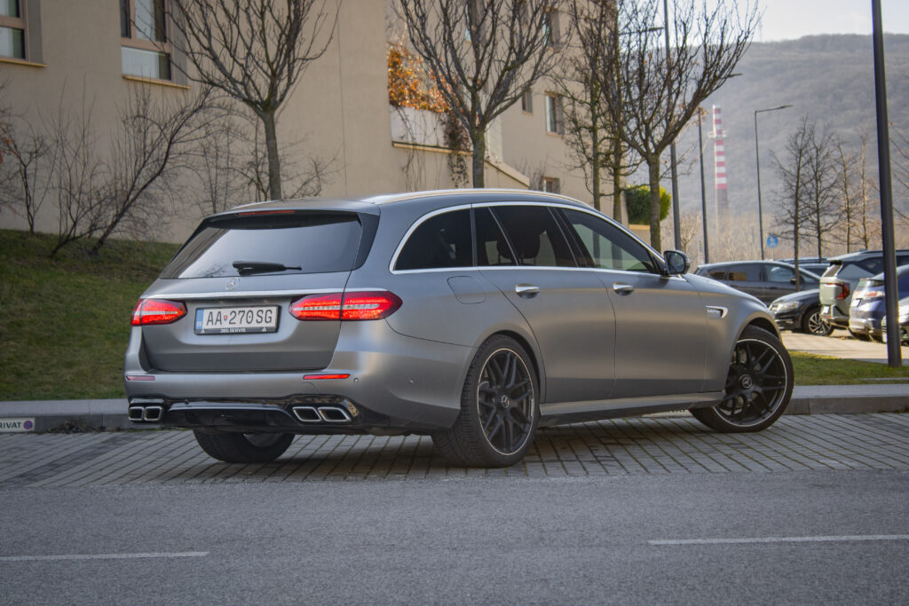 Mercedes-Benz E trieda T