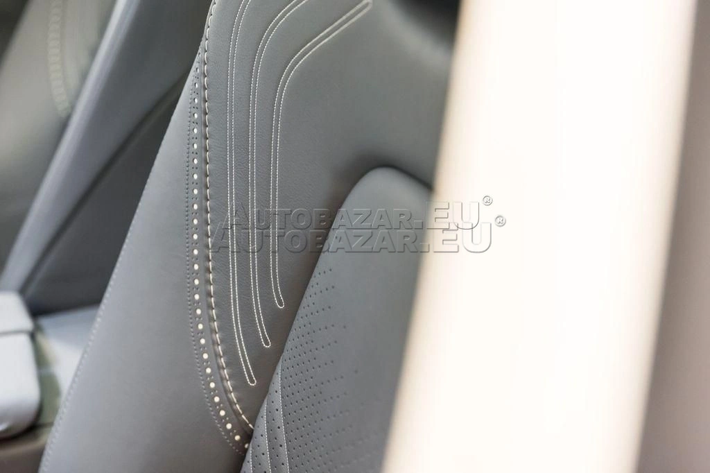 Aston Martin DBX 2021 na predaj – fotografia 15