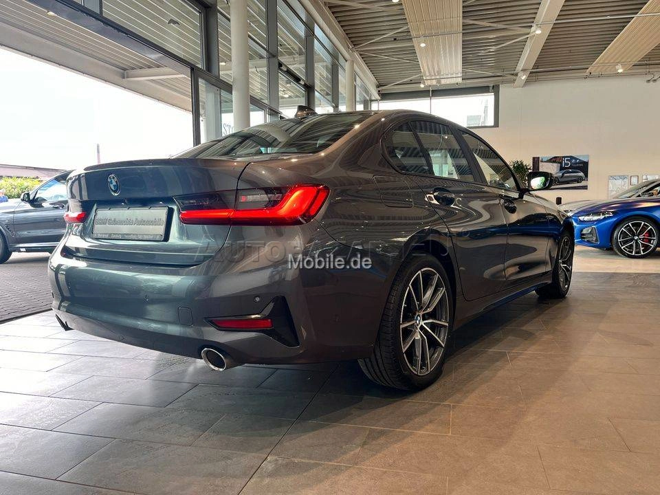 BMW Rad 3 320d mHEV A/T