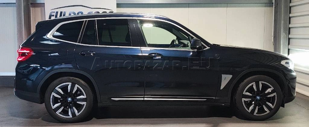 BMW iX3 A/T