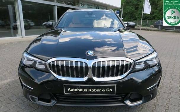 BMW Rad 3 Touring 320d mHEV  A/T
