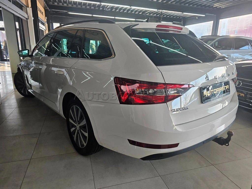 Škoda Superb Combi 2.0 TDI SCR Ambition DSG