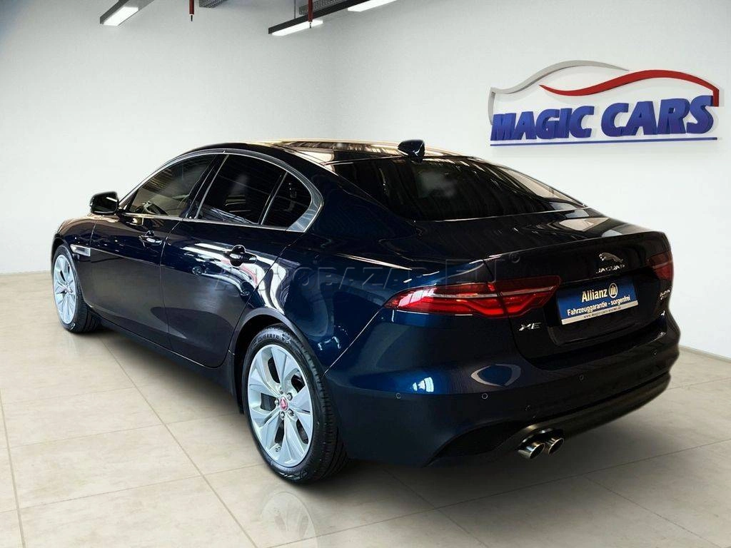 Jaguar XE 2.0D I4 Std SE AT