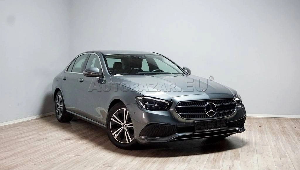 Mercedes-Benz E trieda Sedan 220 d A/T