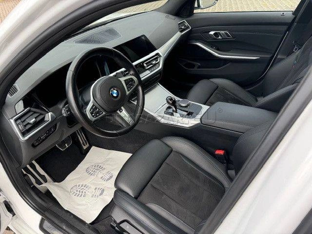 BMW Rad 3 Touring 320d mHEV  xDrive A/T