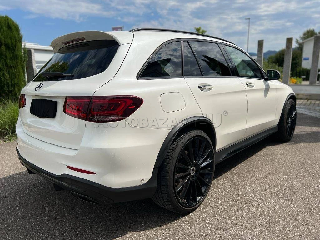 Mercedes-Benz GLC SUV 300 d 4MATIC A/T