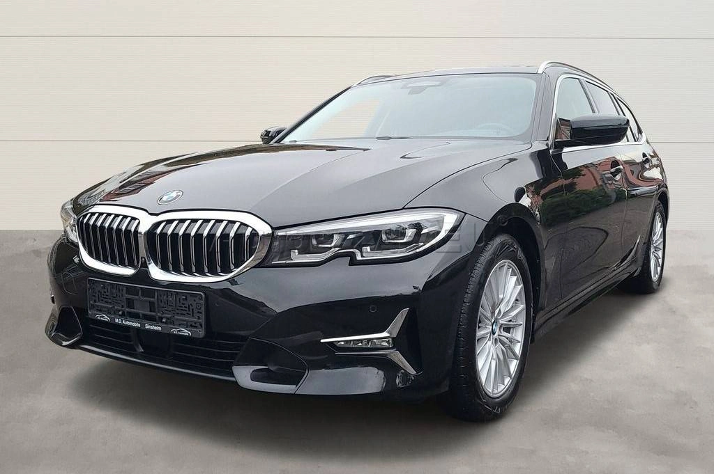 BMW Rad 3 Touring 330d  xDrive A/T