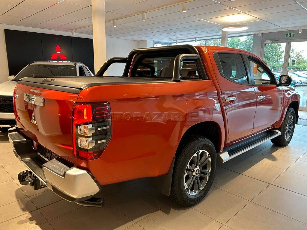 Mitsubishi L 200 L200 DC 4WD A/T