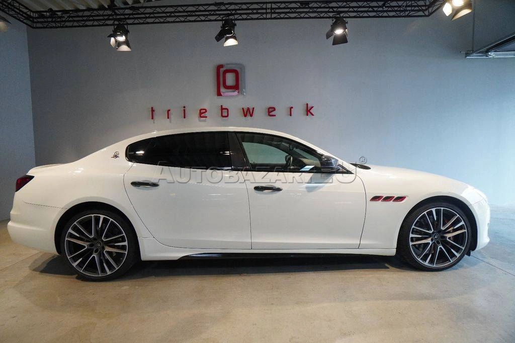 Maserati Quattroporte 3.8 V8 Trofeo