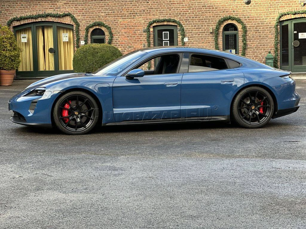 Porsche Taycan GTS
