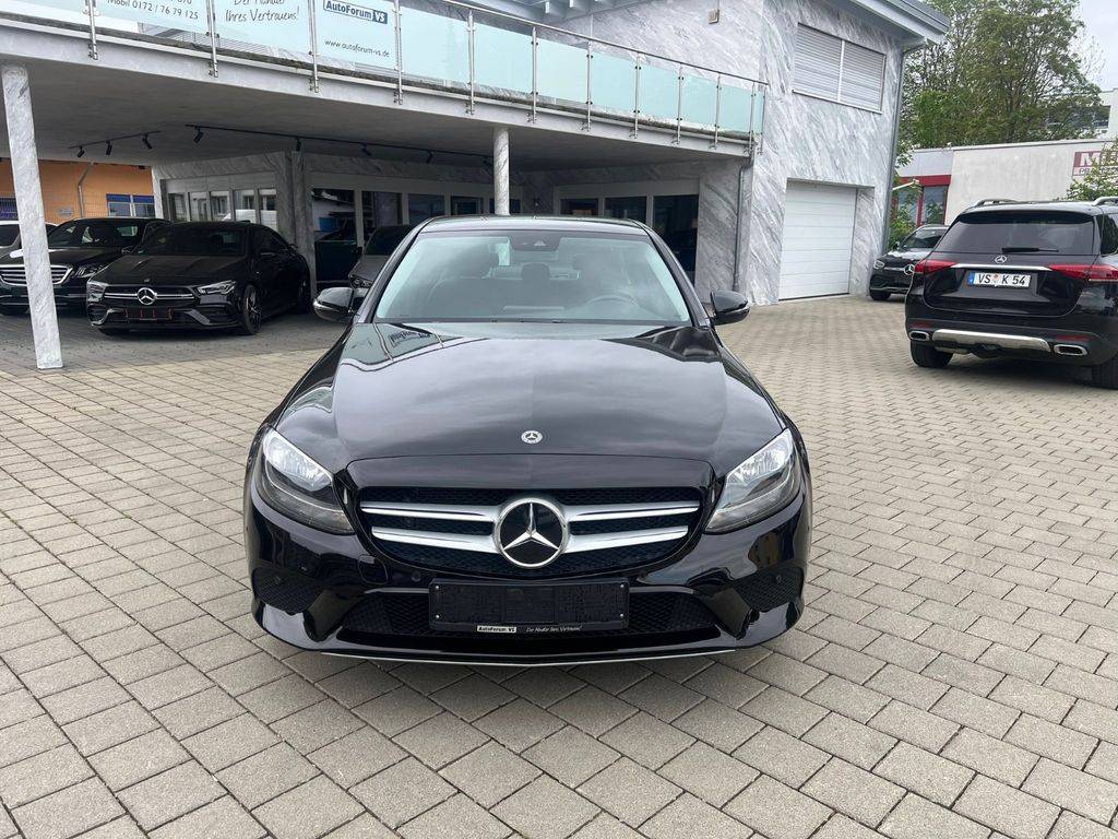 Mercedes-Benz C trieda Sedan 300 d 4MATIC A/T