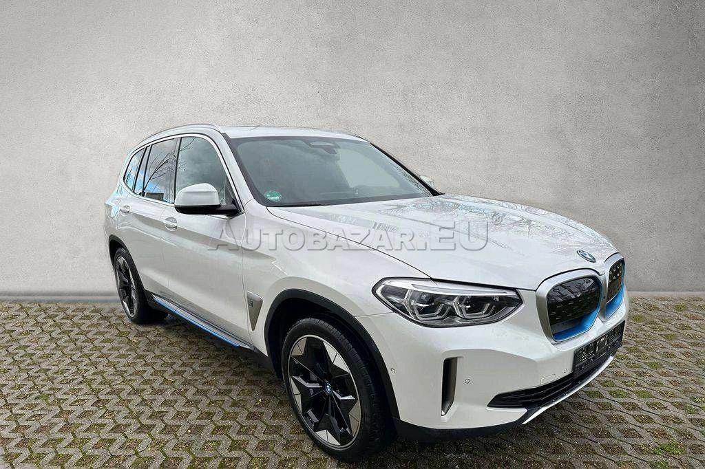 BMW iX3 A/T