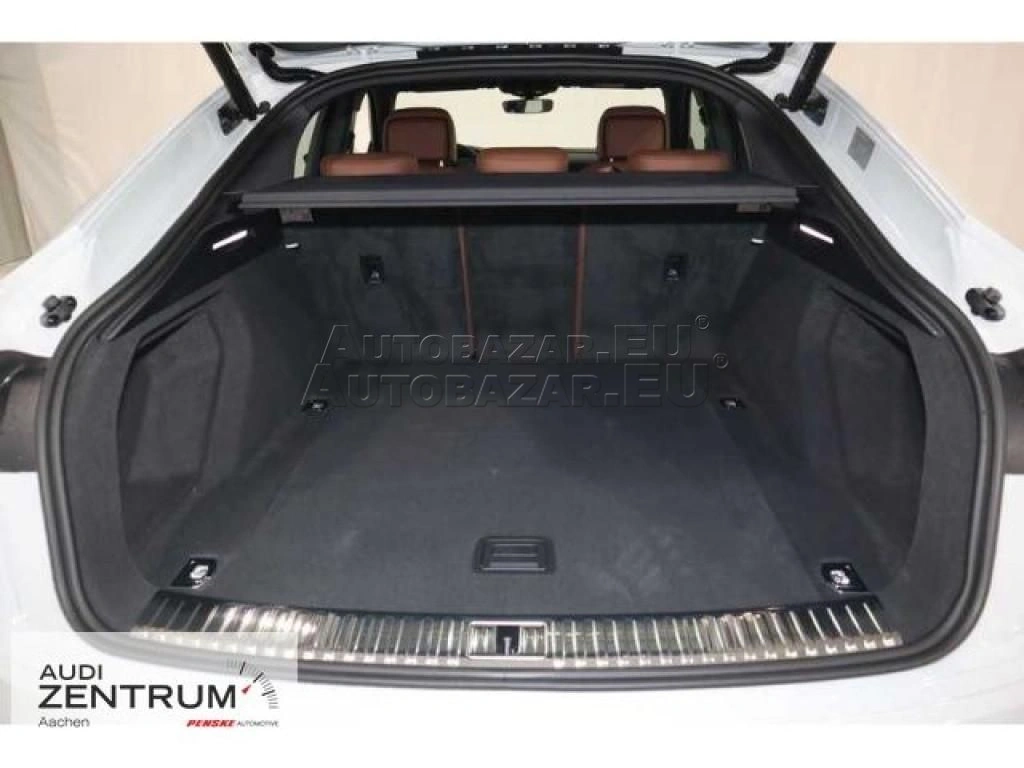 Audi Q8 Sportback e-tron quattro